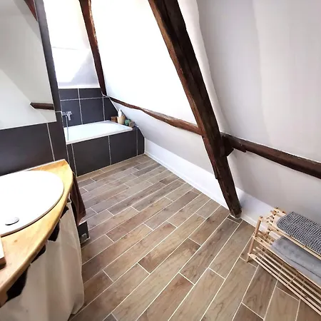 Deux Pieces Apartment *